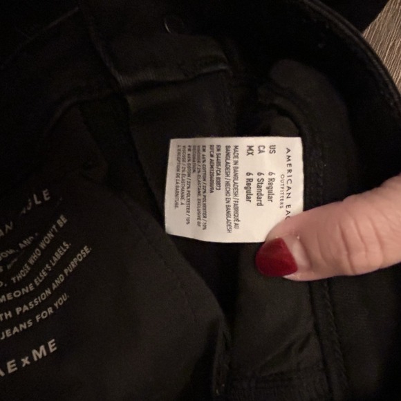Women's American Eagle Jeans Next Level Stretch Jegging Distressed Size 6 Black - Picture 7 of 8